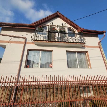 Vila Castelana Caciulata Exteriör bild