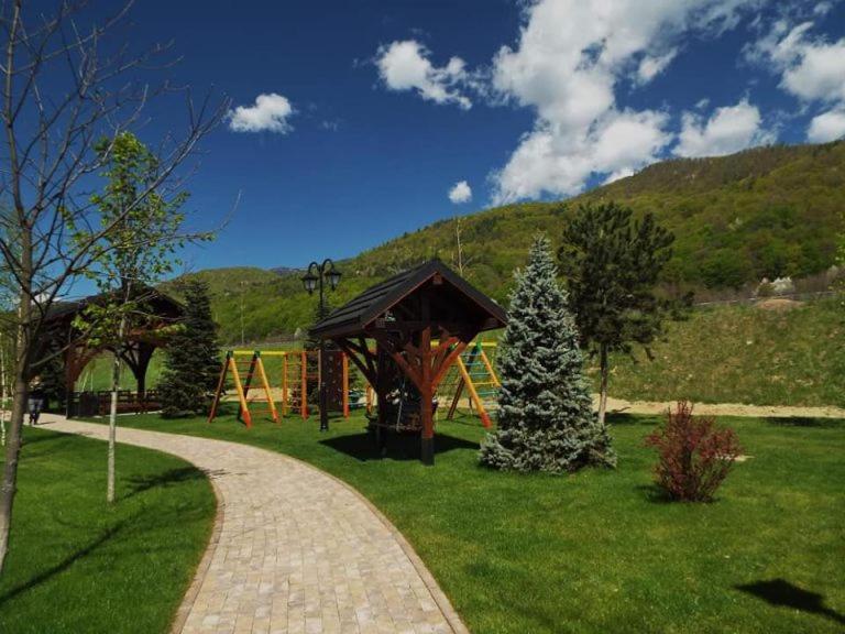 Vila Castelana Caciulata Exteriör bild