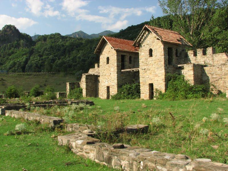 Vila Castelana Caciulata Exteriör bild